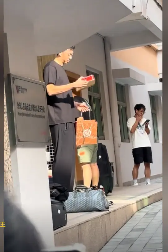 徐杰最辛苦, 广东队提前 徐杰最辛苦, 广东队提前